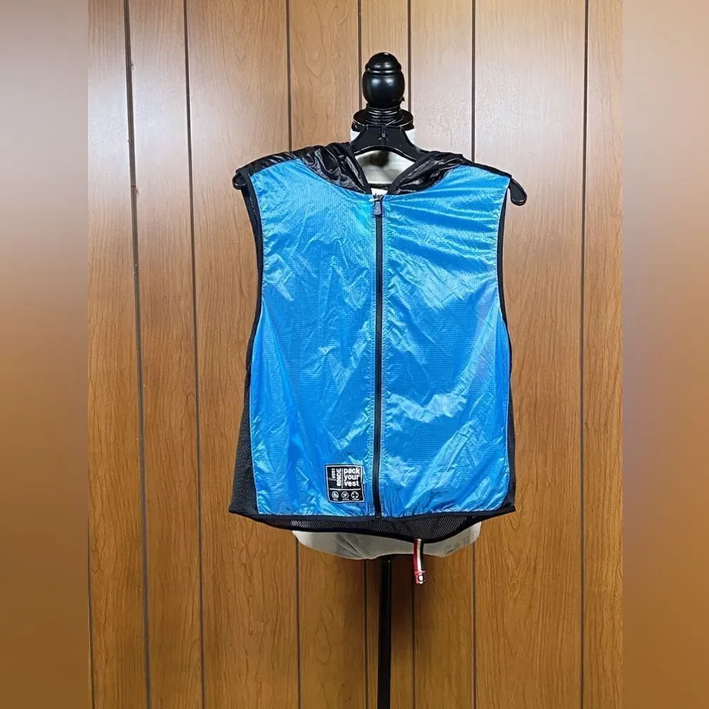 Moncler Technical Vest - Blue size L